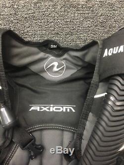 Aqua Lung Axiom BCD Buoyancy Compensator Size Small WithSqueeze Lock Knife