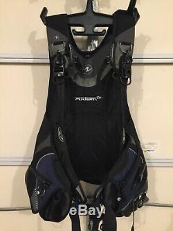 Aqua Lung Axiom i3 BCD, size Large, Black and Blue color for Scuba Diving