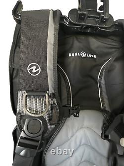 Aqua Lung Dimension BCD Black/Gray Large Used once in a pool