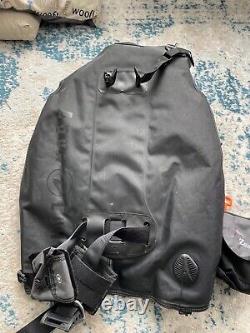 Aqualun Zuma BCD, Mens size MD/LG with Dive Knife