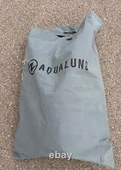 Aqualung Axiom BC XL Black/Charcoal with Inflator Hose