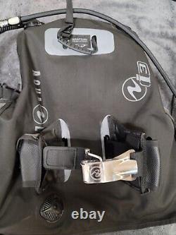 Aqualung Axiom i3 BCD Small withAirsource and 2 BONUS Items