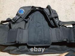 Aqualung BCD Scuba Dive Size ML Buoyancy Compensator There is no noticeable scra
