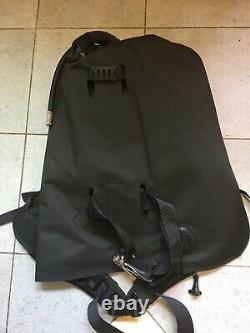 Aqualung Outlaw Mens BCD Size Large Black Used Once