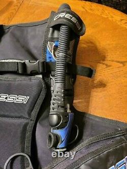 Cressi Aquapro 5 BCD Jacket Style, XL, Blue/Black, Used. Scuba Diving