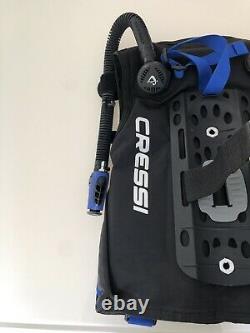 Cressi Scuba BCD Aquapro 5 Black Blue Dive Diving Snorkel Excell Cond Adult XS