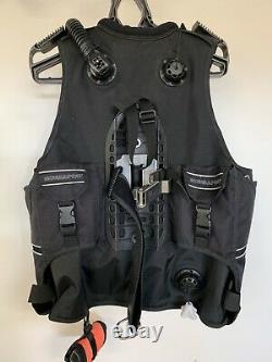 Large Scubapro Glide Plus BCD incl Air2 & Accessrs Used on 50 Openwater Dives