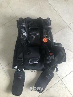 SCUBAPRO KnightHawk Weight Integrated BCD with Air2 Inflator Size Medium M