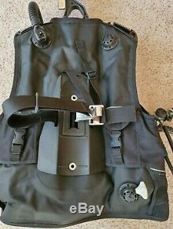 ScubaPro Classic Plus BCD with octopus (lightly used size large)