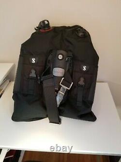 Scubapro Hydros Pro BCD Women's MD with retractor, travel backpack & hose