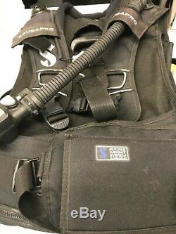 Scubapro Knighthawk (Size Large) plus Air2 Inflator/Air Source USED