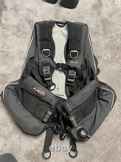 SeaQuest Fusion BCD by Aqualung Size LARGE Pre-owned