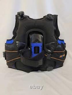 SeaQuest Lattitude BCD with Scubapro Air 2, size Small