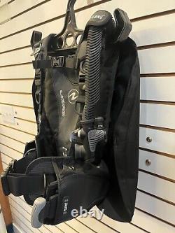 Small Woman's AquaLung Libra BCD With Standard Inflator Retails at $550