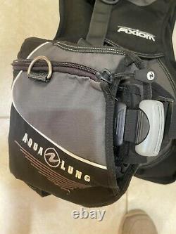 Used Aqualung Axiom BCD Size X- Small used Few Dives Scuba Diving Dive BC Vest