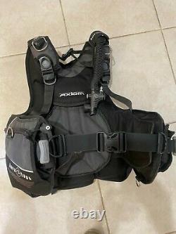 Used Aqualung Axiom BCD Size X- Small used Few Dives Scuba Diving Dive BC Vest
