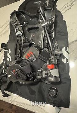 Used Scubapro Hydros Pro with Air2 BCD-Black Medium