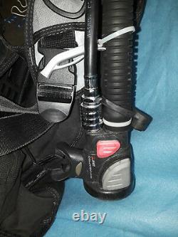Used Sub Gear Levo Scuba BCD withAir2 (size M/L)