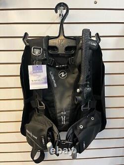 Woman's Medium Large AquaLung Libra BCD With Standard Inflator Retails at $550