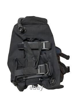 ZEAGLE STILETTO Wt Integrated BCD with rear trim pockets Size LG SCUBA DIVING