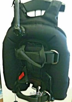 ZEAGLE STILETTO Wt Integrated BCD with rear trim pockets Size MD SCUBA DIVING